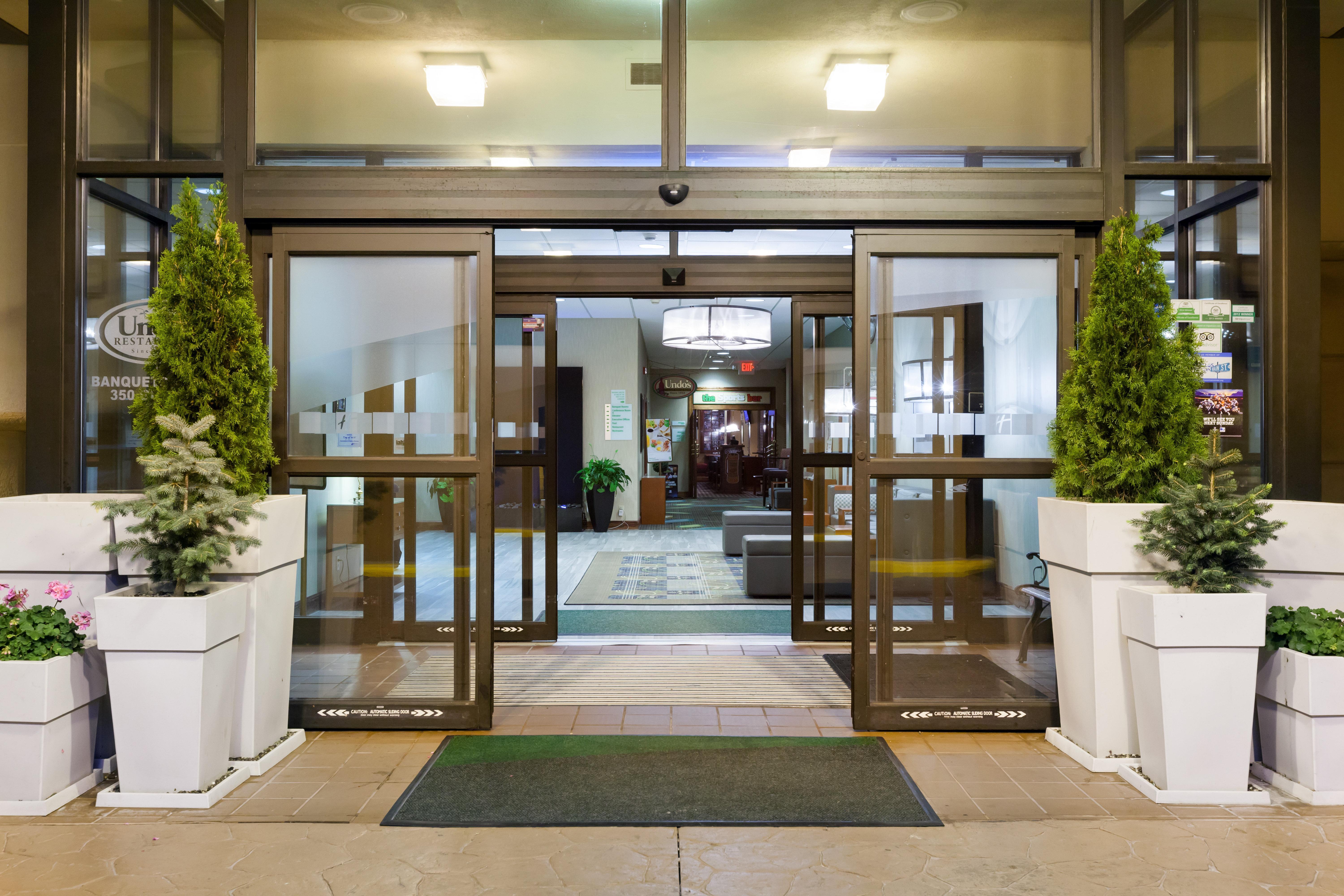 Holiday Inn Weirton-Steubenville Area Εξωτερικό φωτογραφία