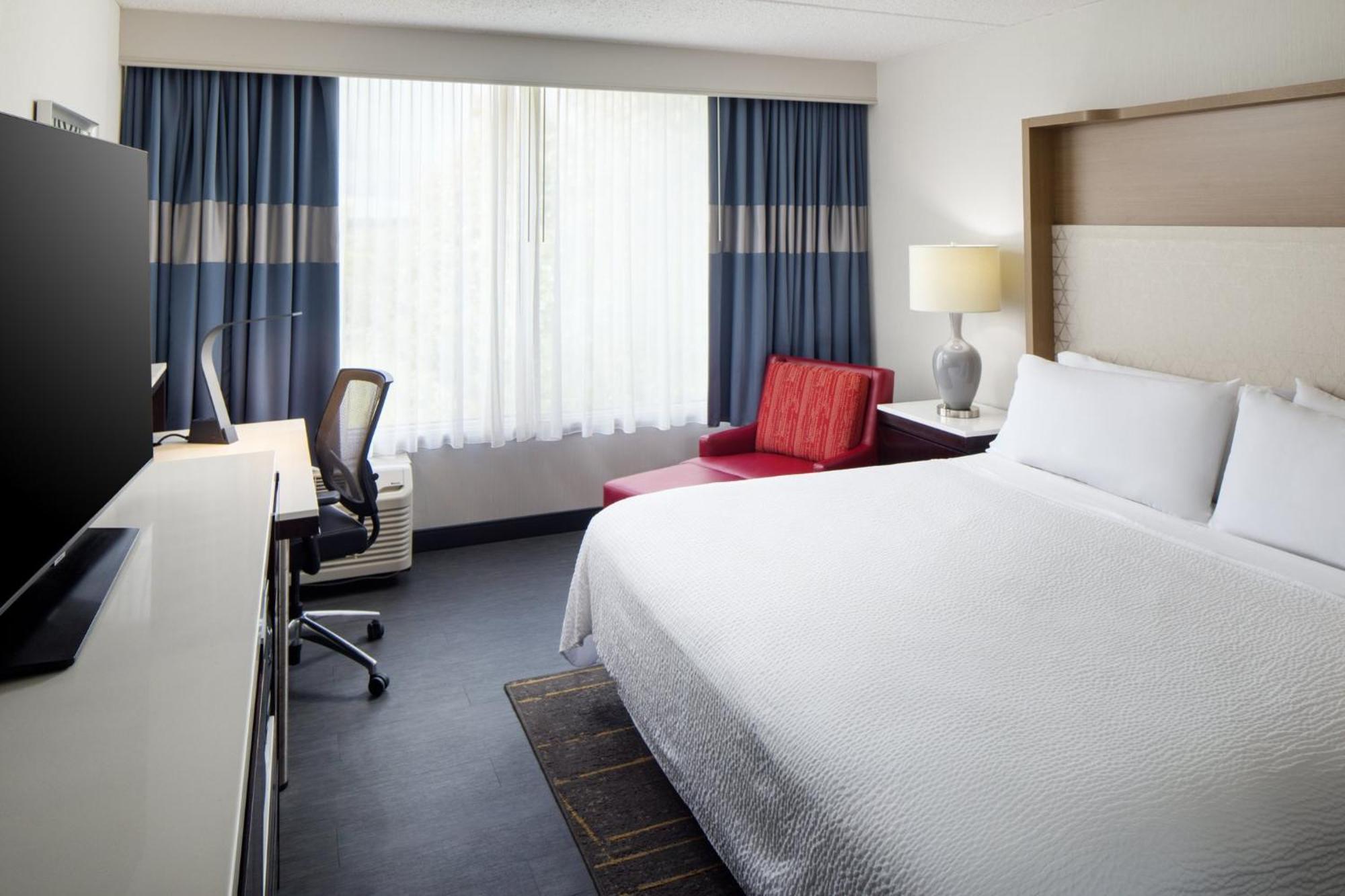 Holiday Inn Weirton-Steubenville Area Εξωτερικό φωτογραφία