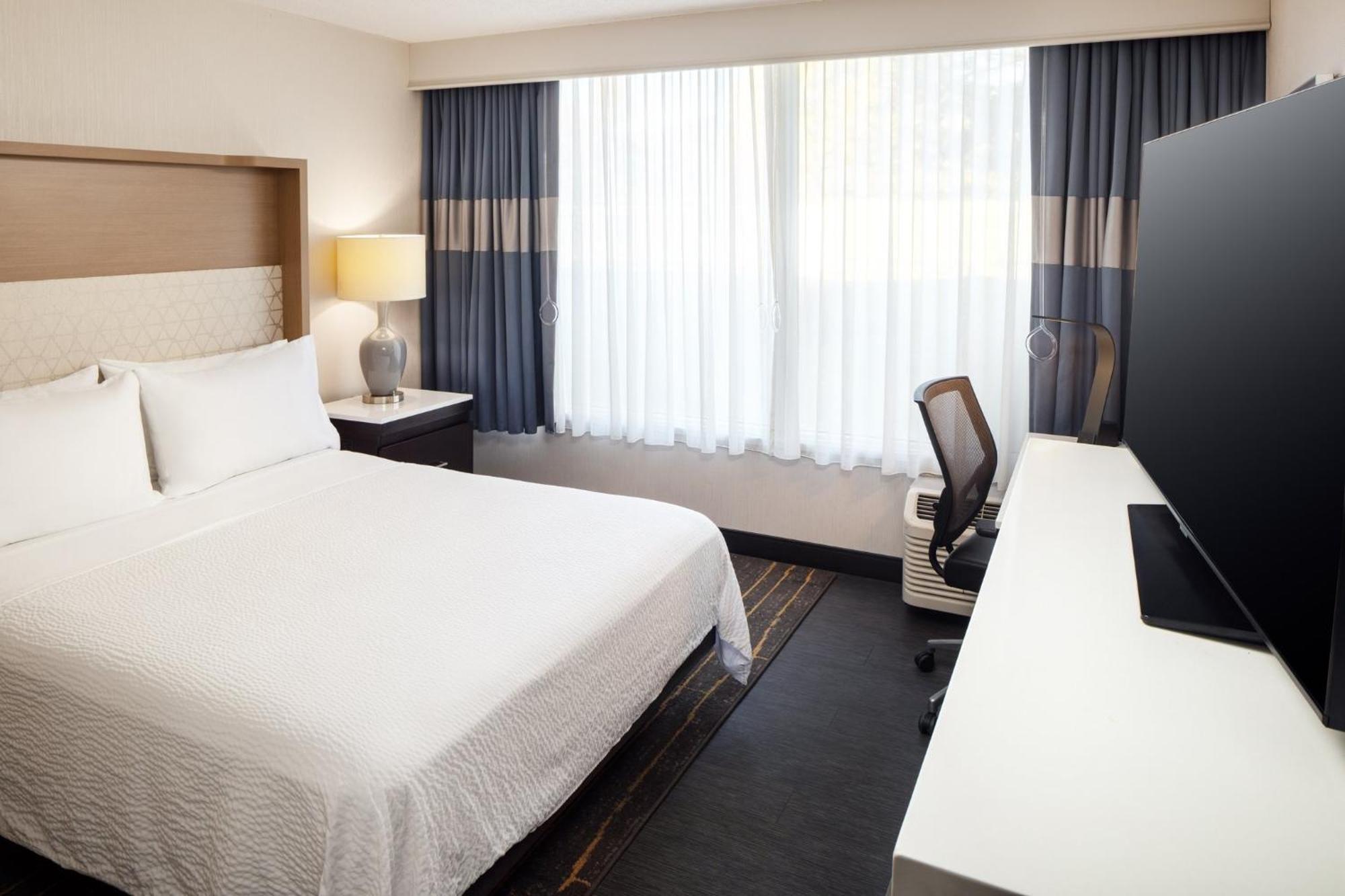 Holiday Inn Weirton-Steubenville Area Εξωτερικό φωτογραφία