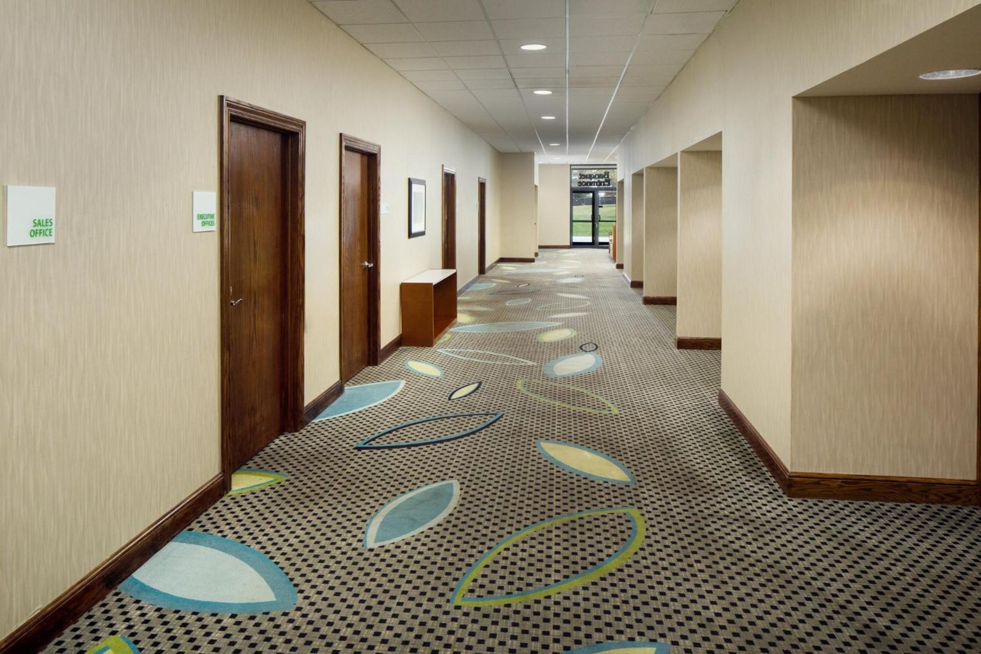 Holiday Inn Weirton-Steubenville Area Εξωτερικό φωτογραφία